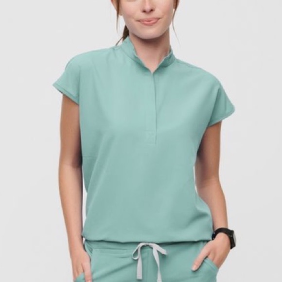 seaglass rafaela scrub top - Picture 1 of 5